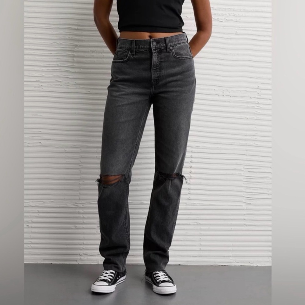 American Eagle Outfitters Women's Straight Leg Ripped Black Jeans